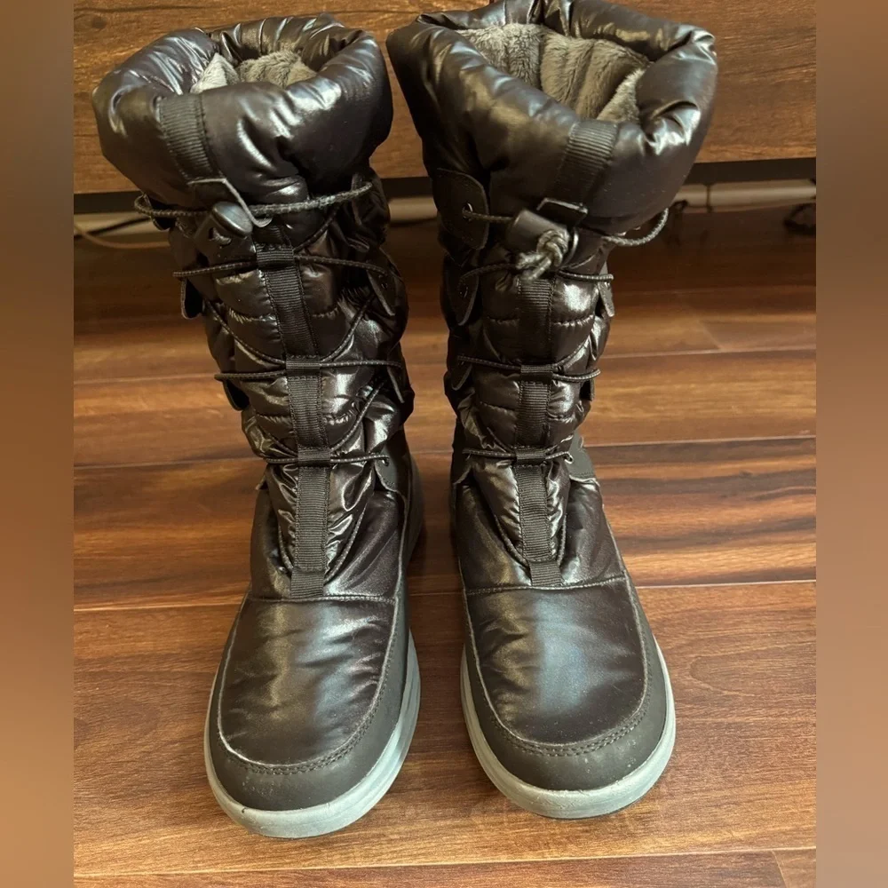 ROCKPORT Black Winter Lace-up Boots with Faux Fur Lining Size 9
